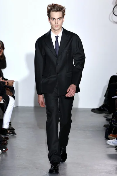 Look 17
